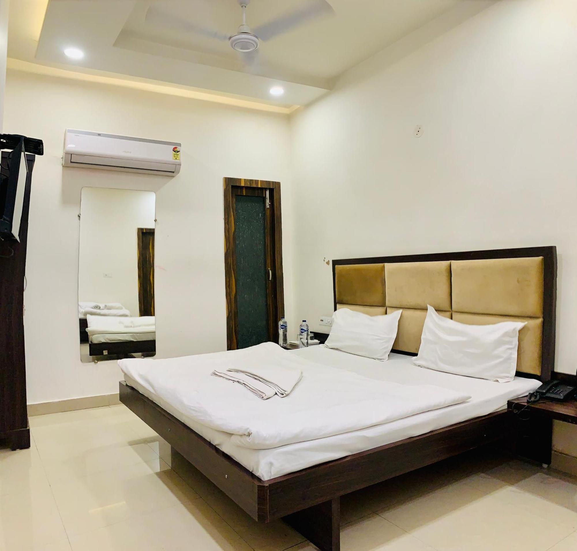 Hotel GR Residency Amritsar Exterior foto