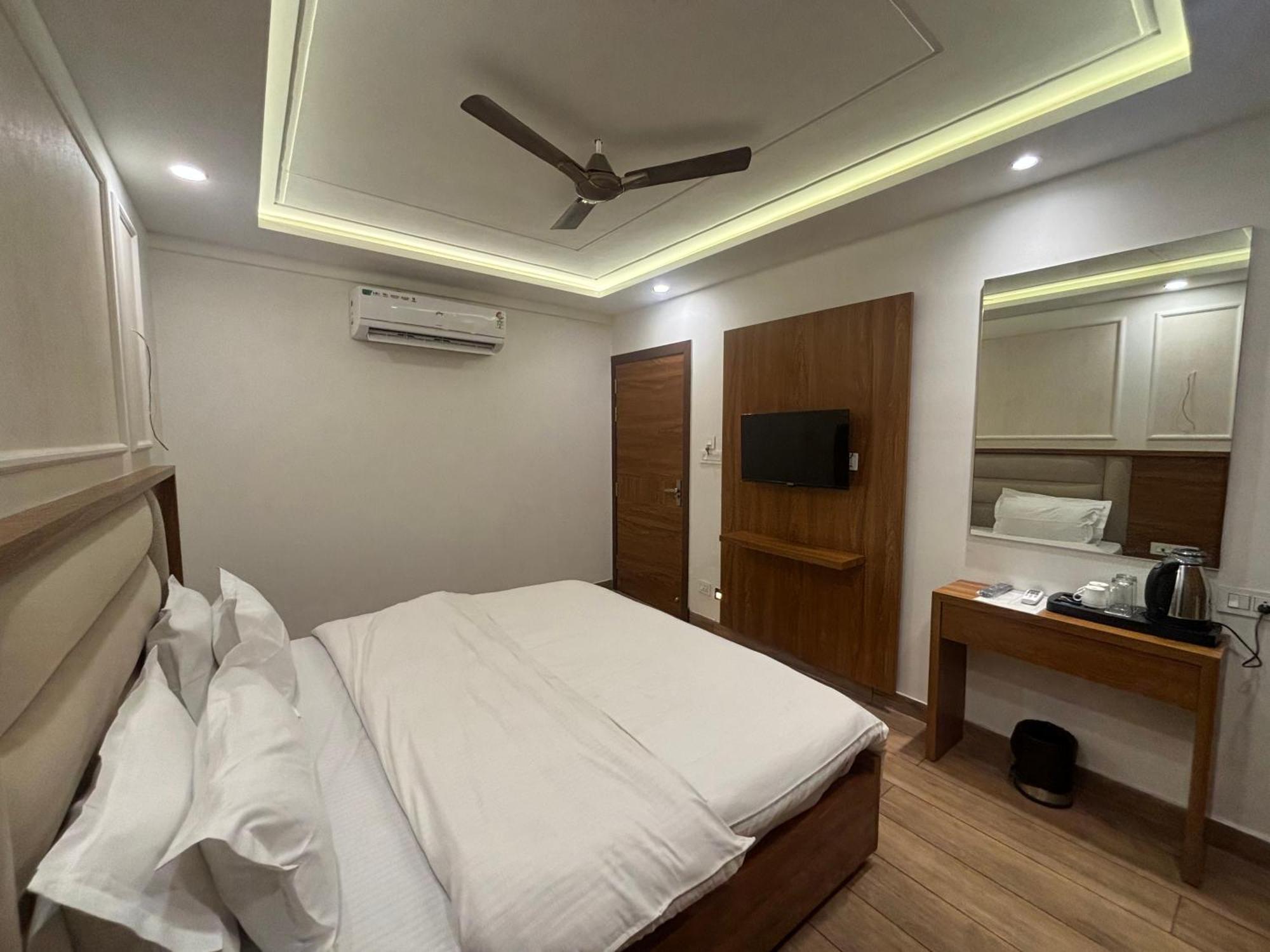 Hotel GR Residency Amritsar Exterior foto